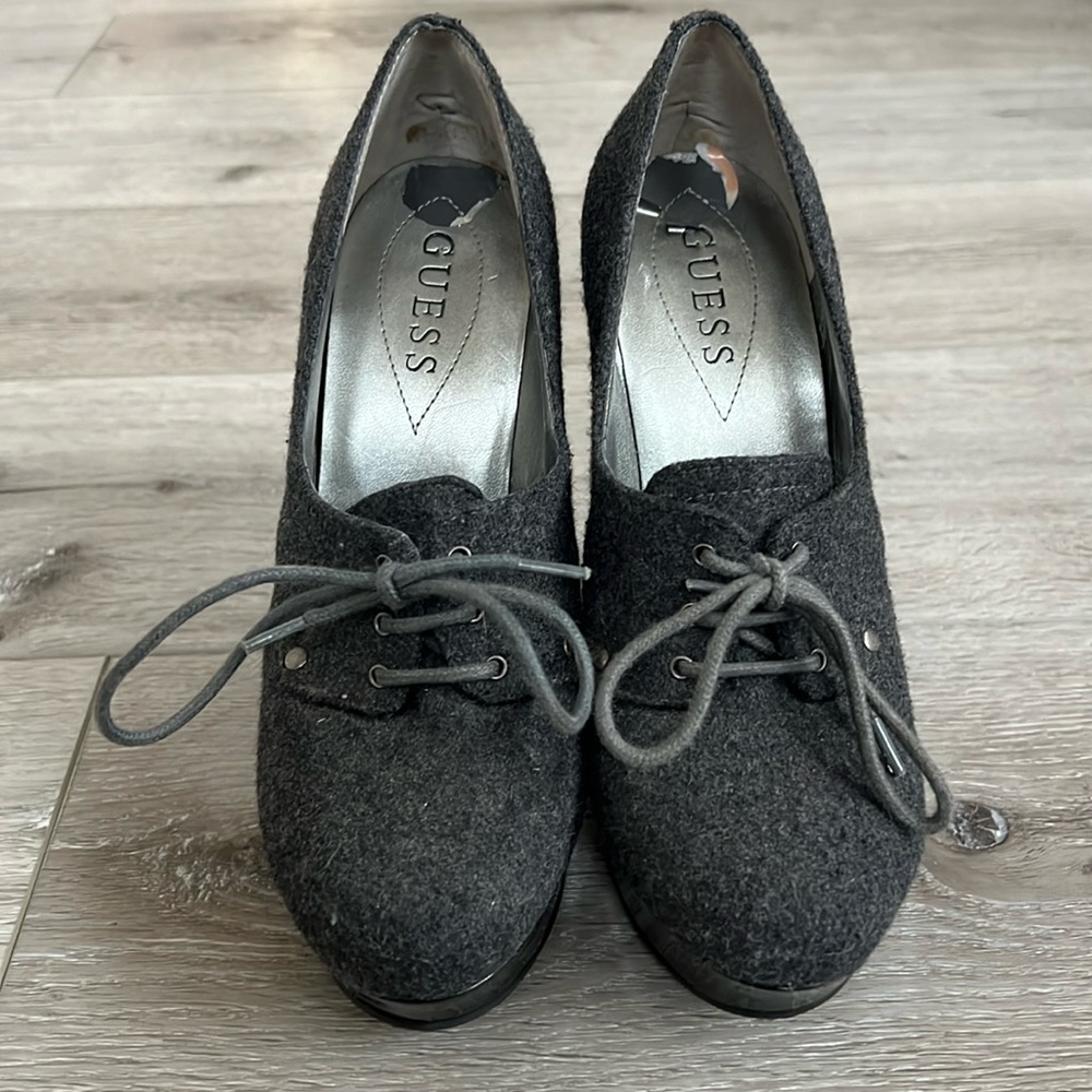 Guess Heels- Size 7